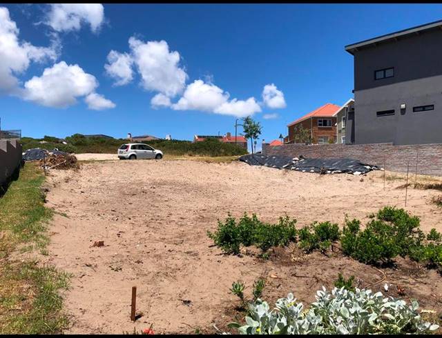 LAND FOR SALE IN PERLEMOENBAAI